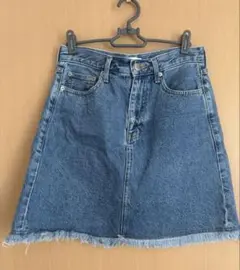 LOWRYSFARM デニム ミニスカート カットオフのサムネイル