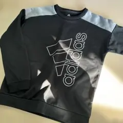 adidas ブラック トレーナー 150