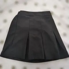 黒のプリーツ　キュロットスカート