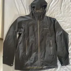 ブラック マウンテンパーカー