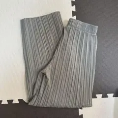 フューティアランド ストレートシルエットプリーツパンツ　フリーサイズ　モカ