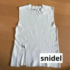 snidel ノースリーブニットトップス　ベージュ　スリット
