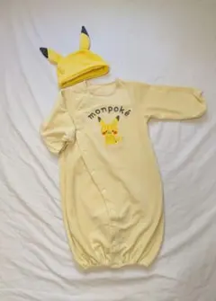 モンポケ　ピカチュウなりきりロンパース帽子付き　シールおまけ付きのサムネイル
