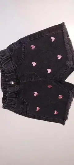ハート刺繍 ダークグレー ハーフパンツ 130
