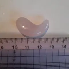 ローズクォーツ勾玉01