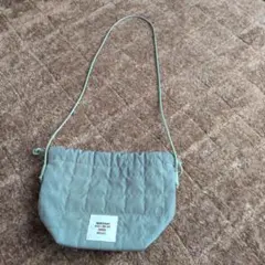 キルティングミニ巾着バッグ