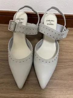 Odette e Odile ライトグレー スタッズ ハイヒールのサムネイル