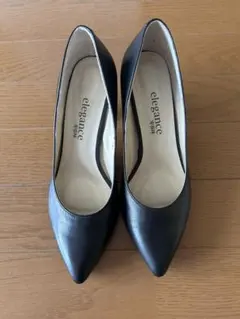 elegance 卑弥呼　パンプス ブラック 22.5cmのサムネイル