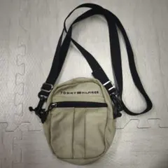 TOMMY HILFIGER トミーヒルフィガー ミニショルダーバッグ ベージュのサムネイル