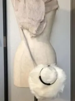 真っ白なファーバッグ 2way リメイクチェーン付