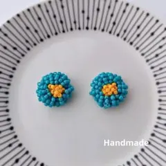 北欧　花　フラワー　イエロー　ターコイズブルー　ピアス　イヤリング