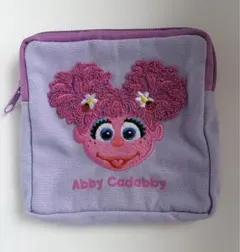 セサミストリート もこもこポーチ3 アビー　ガチャガチャ