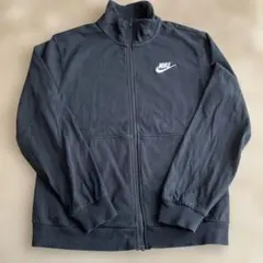 ナイキ◯ジップアップスウェット　キッズＭ（130〜140）