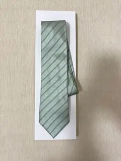 美品！アルマーニネクタイのサムネイル