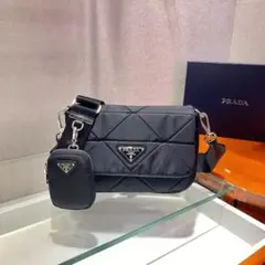 PRADA ショルダーバッグ キルティング ブラックのサムネイル