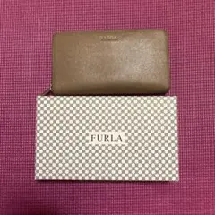 FURLA グレージュ ラウンド長財布 箱付きのサムネイル