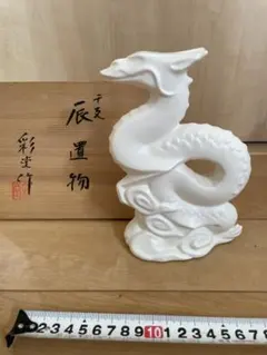 大理石 龍彫刻壺(1) インテリア - メルカリ