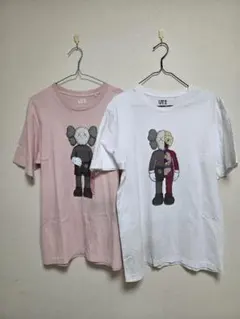 処分価格 UNIQLO KAWS UT Tシャツ 2枚セット Lサイズのサムネイル