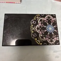 SUQQU 2018年　クリスマスコフレ　限定アイシャドウパレット