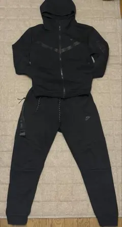 NIKEテックフリース黒 正規品