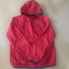 UNDER ARMOUR フード付きアウター 赤　MDサイズ