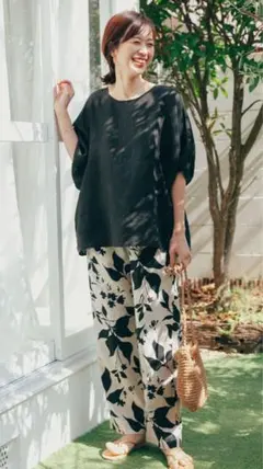 URBAN RESEARCH DOORS リネンレーヨンリーフプリントパンツ