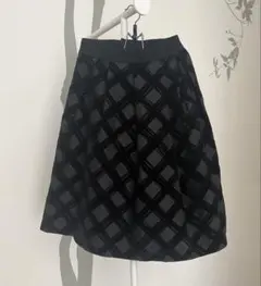 ✳︎値下げ✳︎即日発送 フレアスカート LL 黒 光沢 フロッキー加工 発表会 ママ