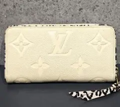 LOUIS VUITTON モノグラム 長財布　ジッピーウォレットのサムネイル