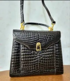 【美品】Schiavi スキアーヴィ【高級クロコダイル】ハンドバッグ 美品】Schiavi スキアーヴィ【高級クロコダイル】ハンドバッグ - メルカリ
