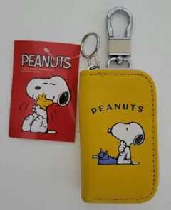 【新品未使用】PEANUTS SNOOPY スヌーピーケース　キーケース