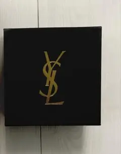 YSL ギフトボックス イヴ・サンローラン