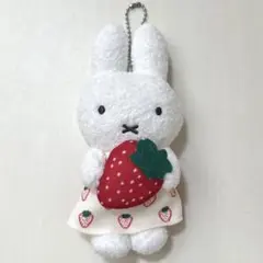 美品】ミッフィー ストロベリーマスコットキーチェーン(セキグチ