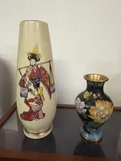 中国 大清光緖年製 蝶 花瓶 1対 - メルカリ