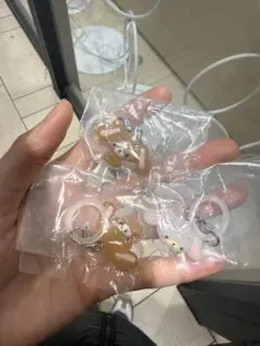 サンリオキャラクターズ ゆるっとめじるしアクセサリー しろうさ くろうさ 3つ