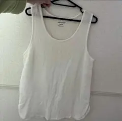 タンクトップ
