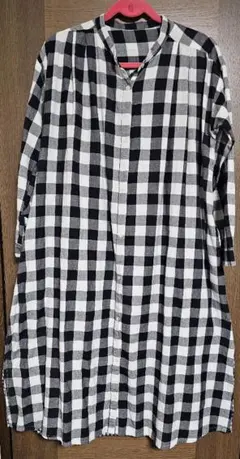 【美品】シャツワンピ　ブラック　ギンガムチェック柄