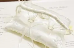 結婚式取っ手付きリングピロー