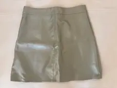 レザーミニスカート　ピスタチオグリーン　台形スカート　GRL グレイル