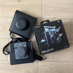 instax WIDE Evo 本体　ケース付き