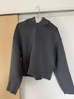 UNIQLO グレー　パーカー