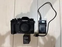 FUJIFILM X-T3 本体 バッテリー 充電器付きのサムネイル