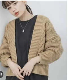 ケーブルガウンニット　URBAN RESEARCH Sonny Label）