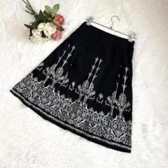 カールパークレーン スカート ひざ丈 刺繍 総柄 黒 5号 XS 三木 日本製のサムネイル