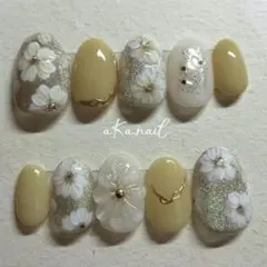 ミルキーイエローフラワーネイルチップ