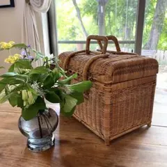 ラタン　アンティーク　ビンテージ　ピクニックバスケット　蓋付きバスケット