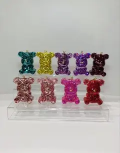 レジンキーホルダー　クマ型キーホルダー　ハンドメイド　オーダーメイド　チャーム