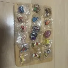 ディズニー　チョコパーティ　キャラクター フィギュア 17個