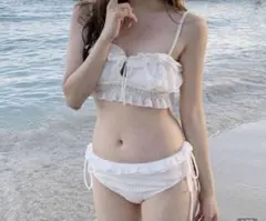 水着　白　ビキニ