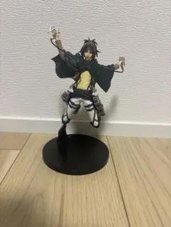進撃の巨人　ハンジ　フィギュアのサムネイル