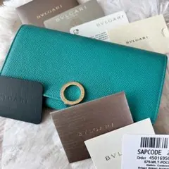 ✨美品✨ブルガリ 長財布 二つ折り財布　ロゴクリップ　エメラルド　希少のサムネイル